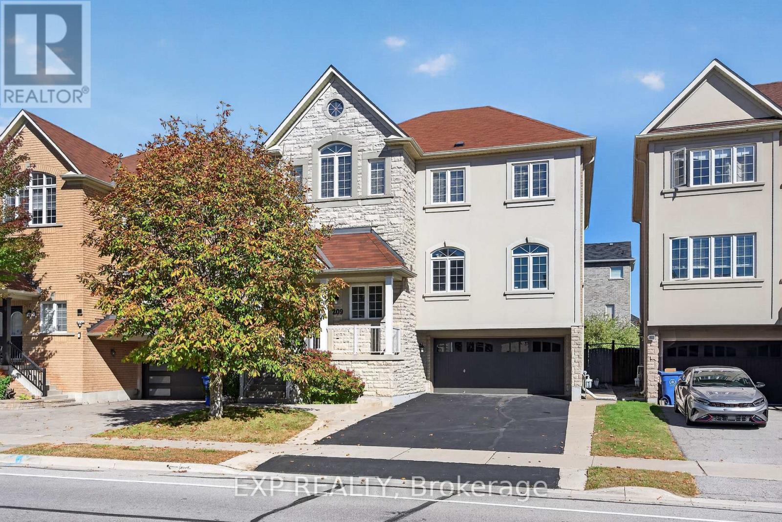 209 Woodspring Avenue Property Photo 1