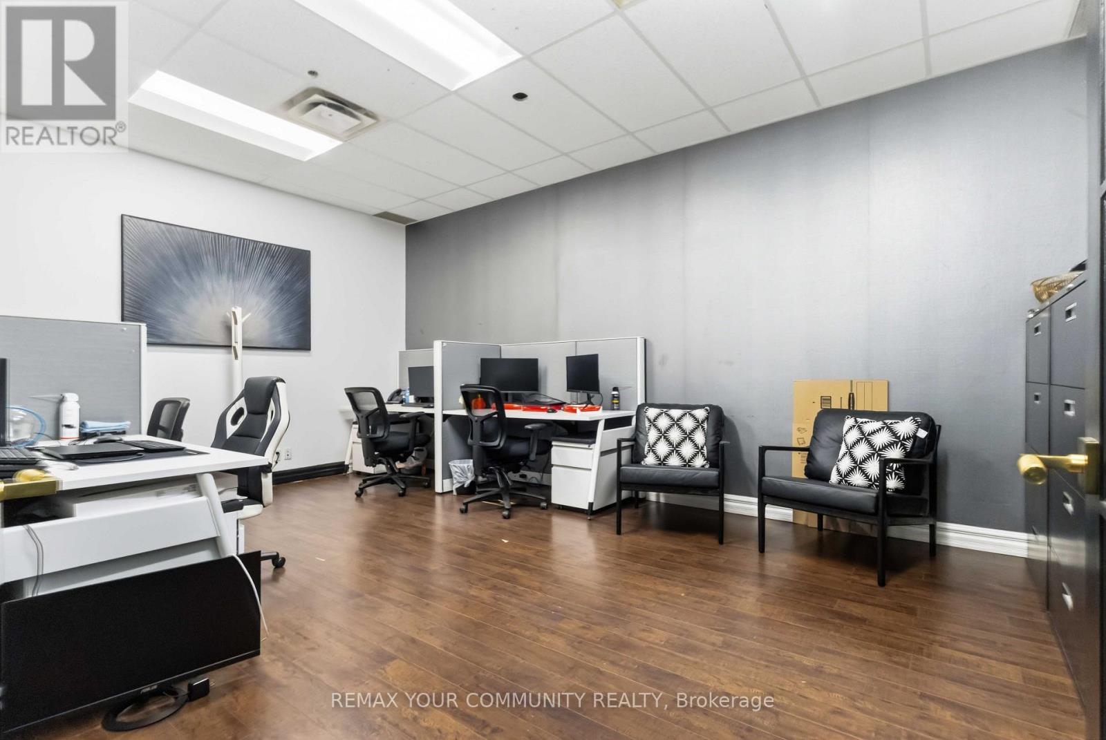 7-10 - 138 Anderson Avenue Property Photo 27