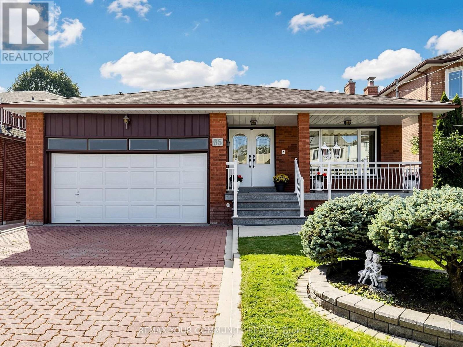 35 May Avenue Property Photo 1
