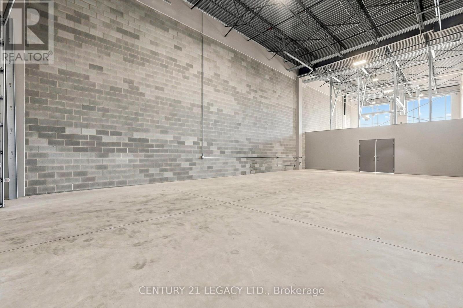 11 - 10950 Woodbine Avenue Property Photo 12