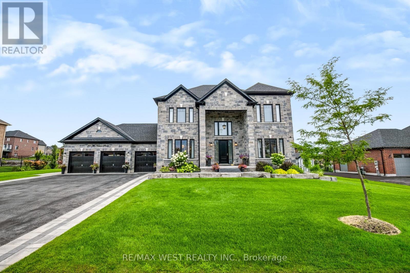 39 Mckeown Street Property Photo 1