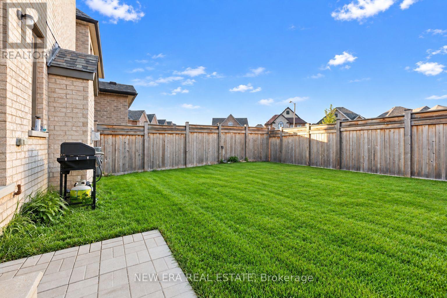124 Walker Boulevard Property Photo 25