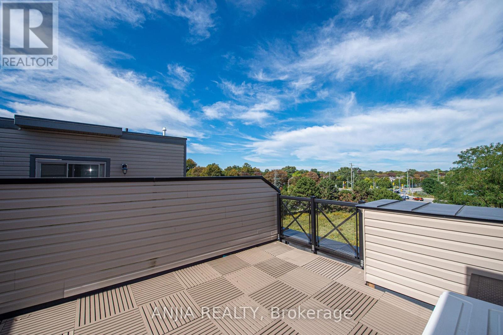 207 - 10 Dunsheath Way Property Photo 29