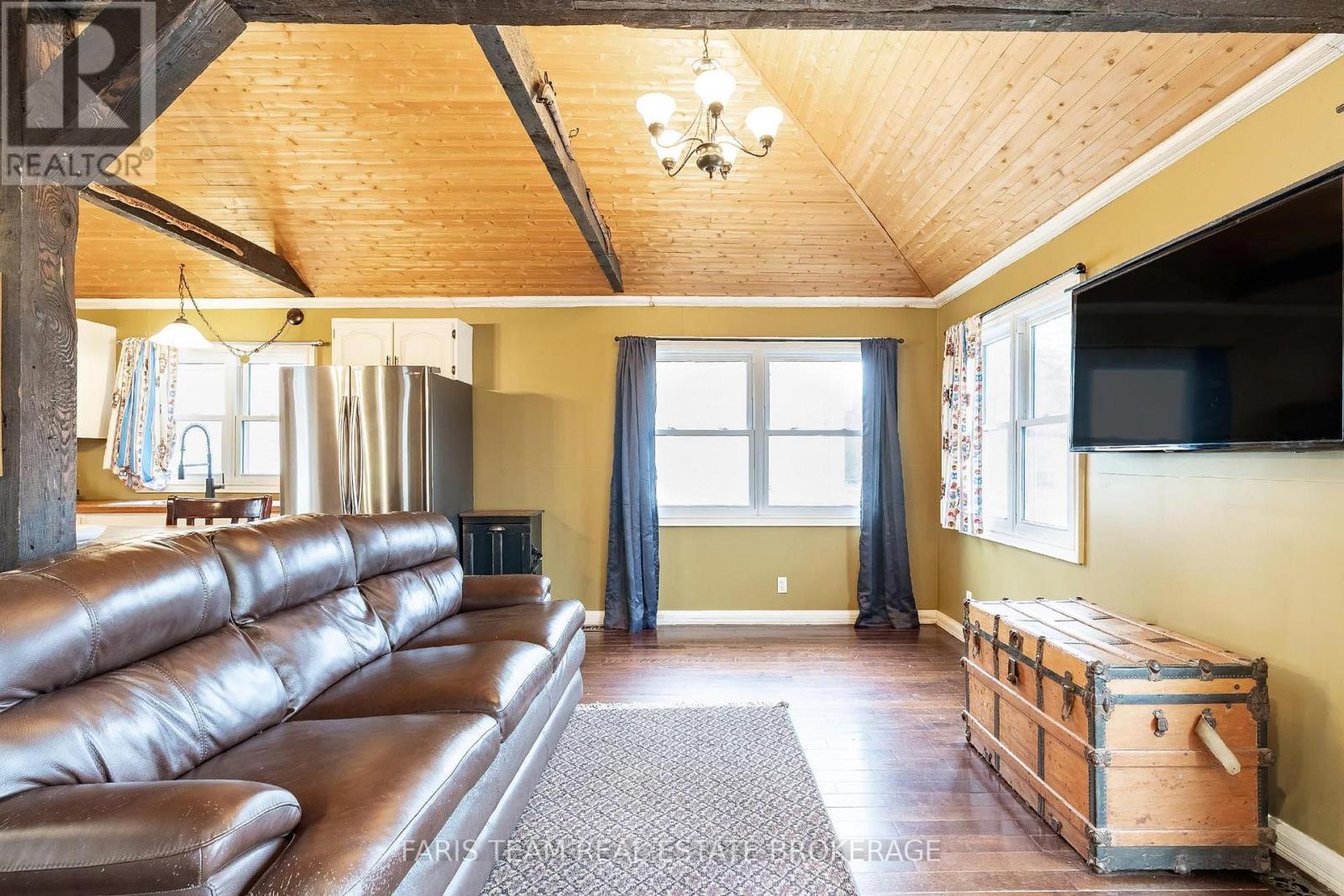 1417 Maple Way Property Photo 16