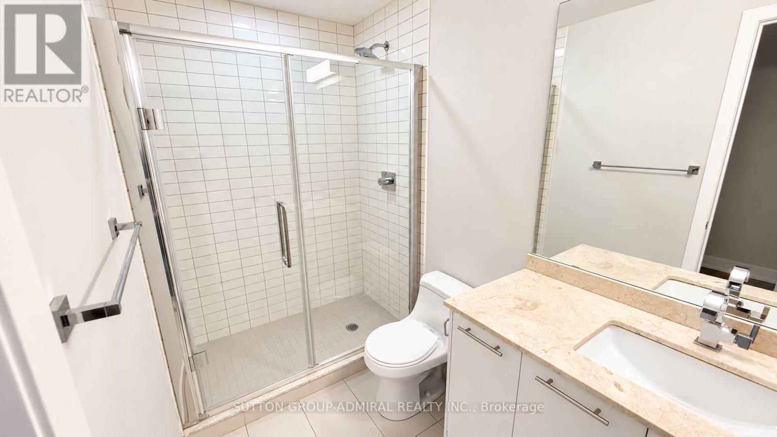 744 - 9471 Yonge Street Property Photo 13