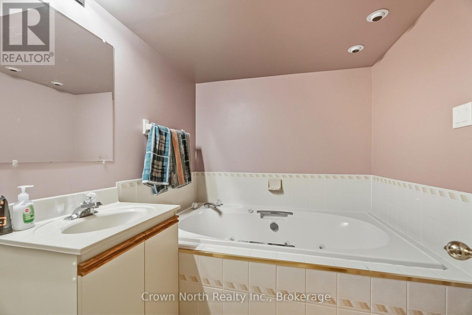 17 Black Willow Court Property Photo 40