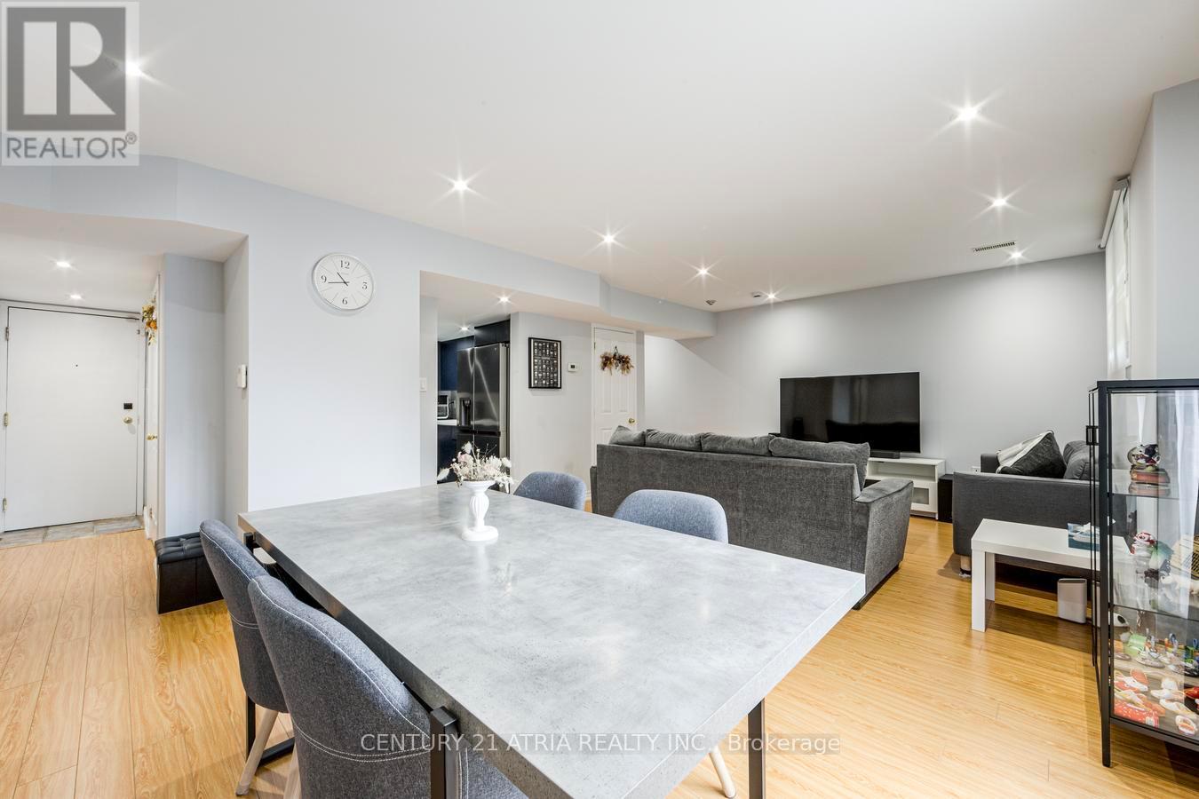 938 - 75 Weldrick Road E Property Photo 11