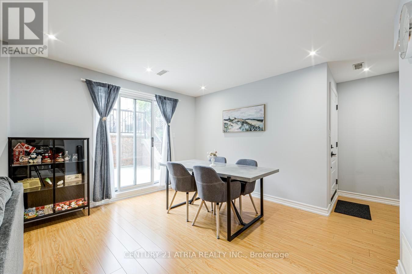 938 - 75 Weldrick Road E Property Photo 14