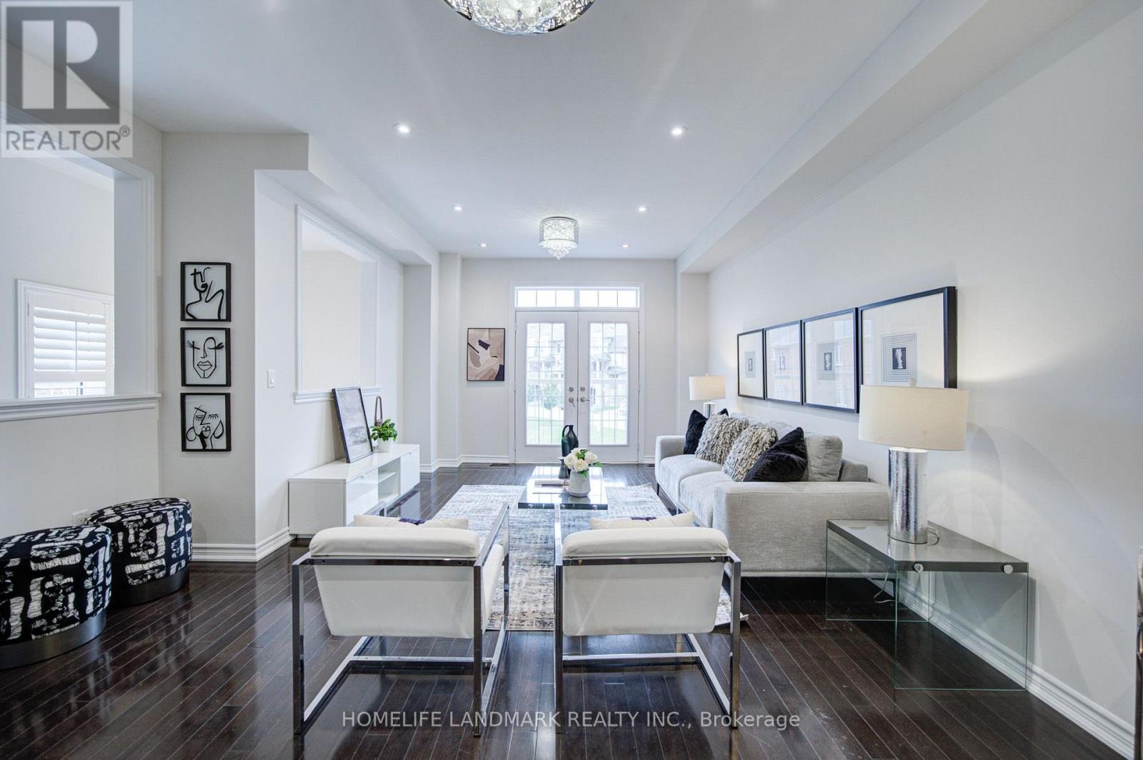 17 Etherington Way Property Photo 6