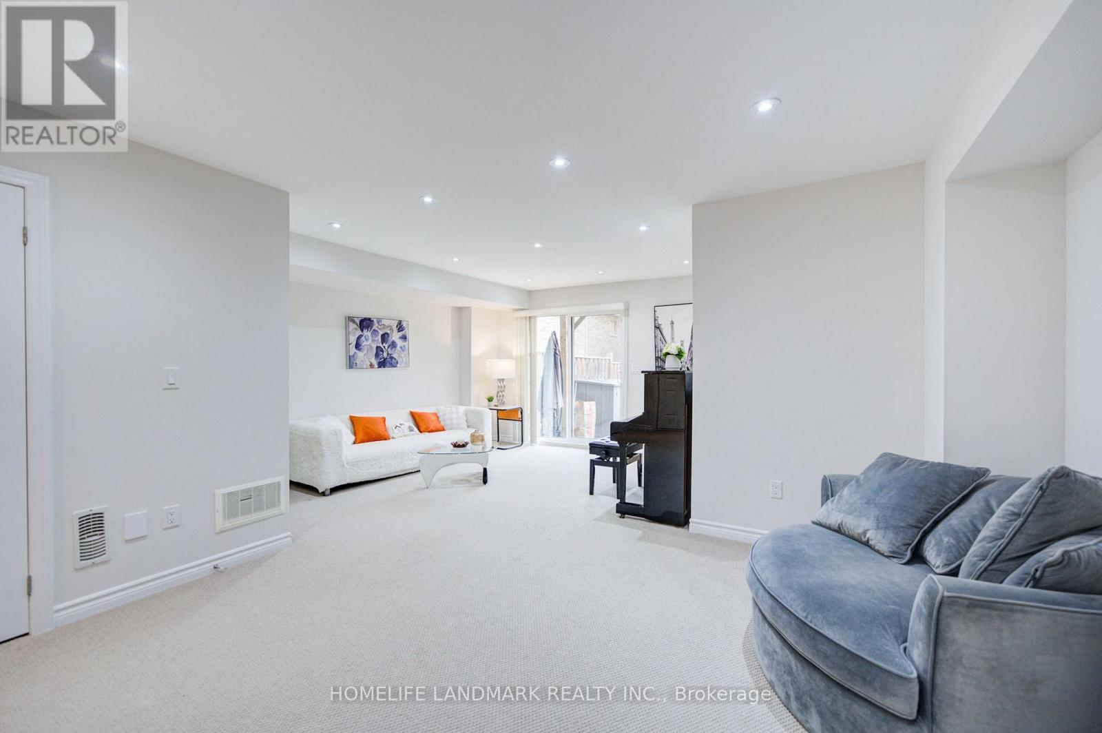 17 Etherington Way Property Photo 40