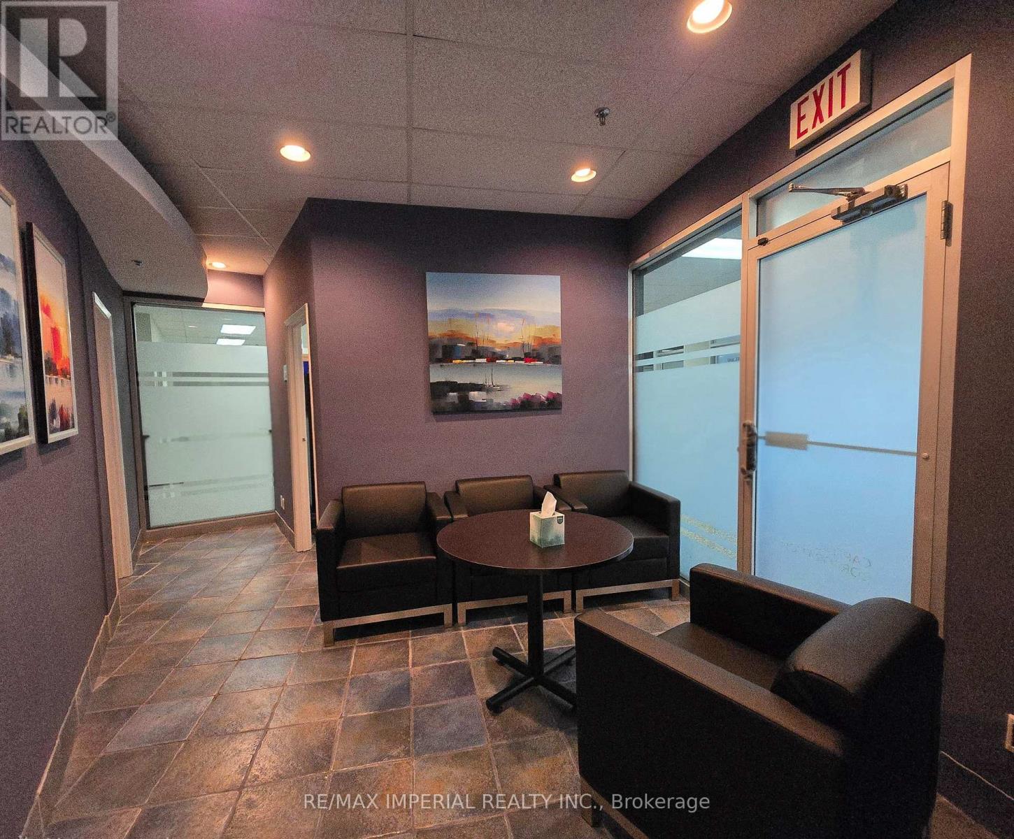 226-230 - 505 Highway 7 Avenue E Property Photo 11