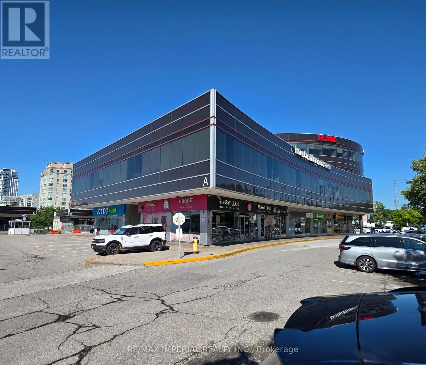 226-230 - 505 Highway 7 Avenue E Property Photo 17