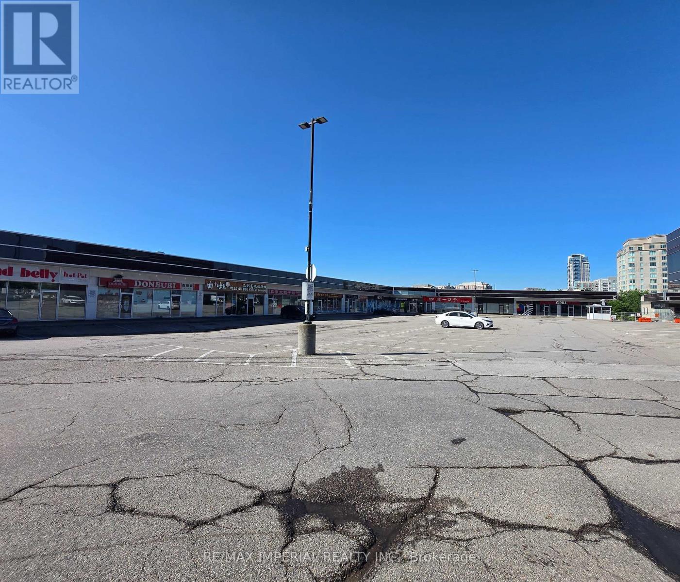 226-230 - 505 Highway 7 Avenue E Property Photo 20