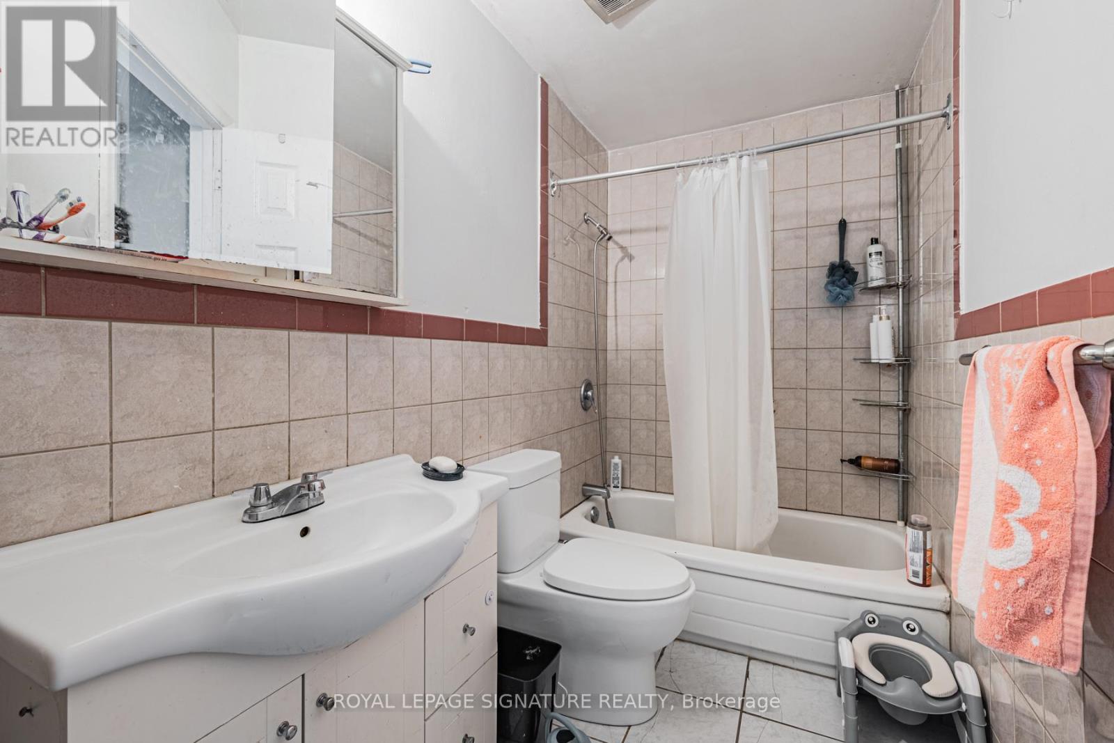 50 Collard Drive Property Photo 3