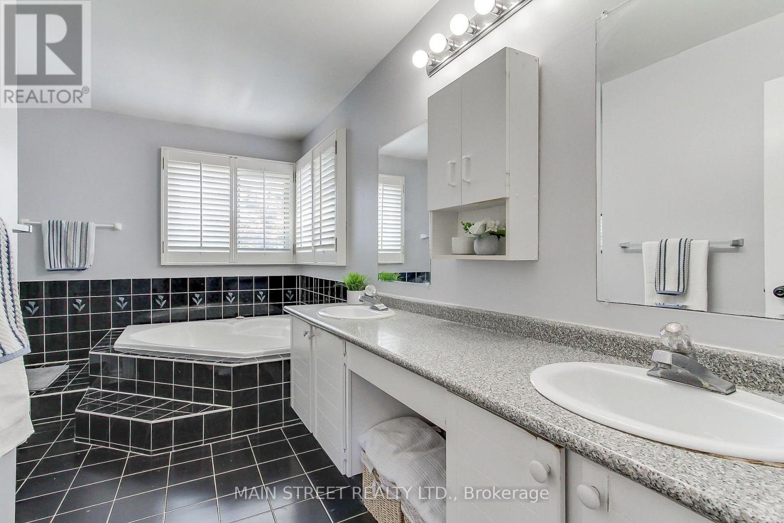 14 Mcgee Crescent Property Photo 26