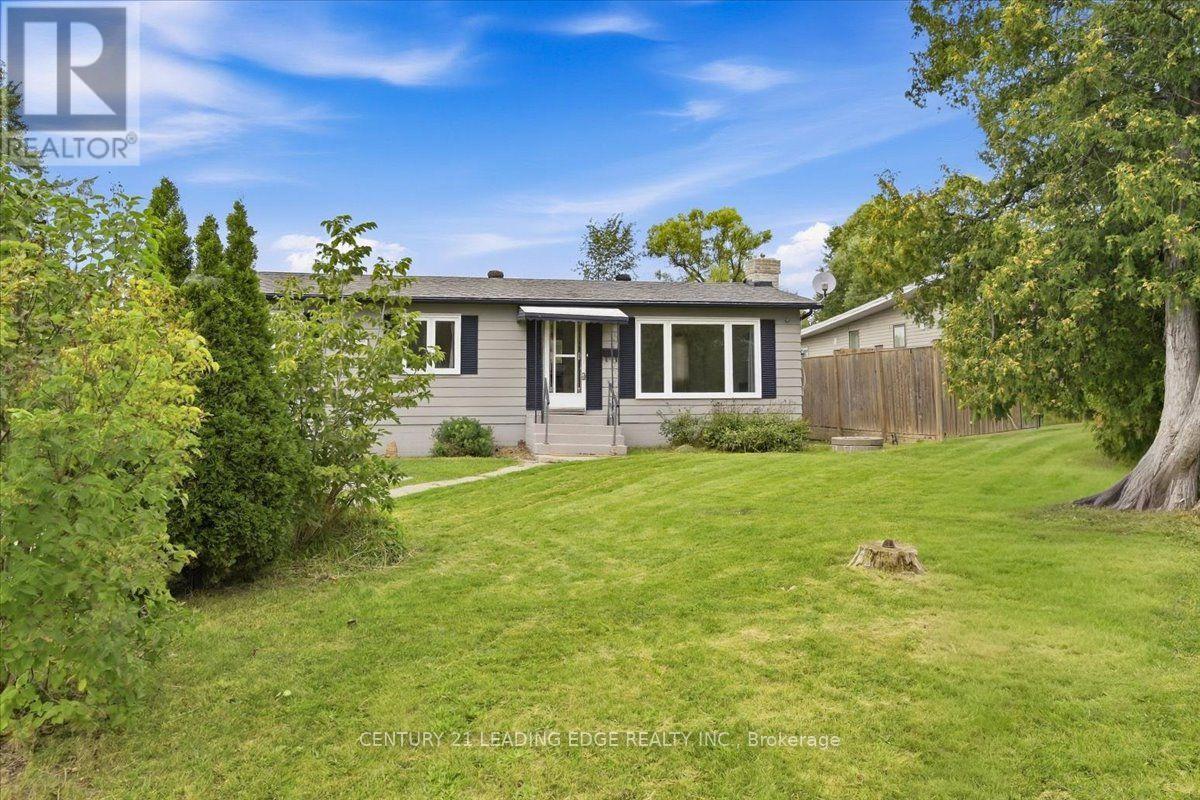 300 Annsheila Drive Property Photo 1
