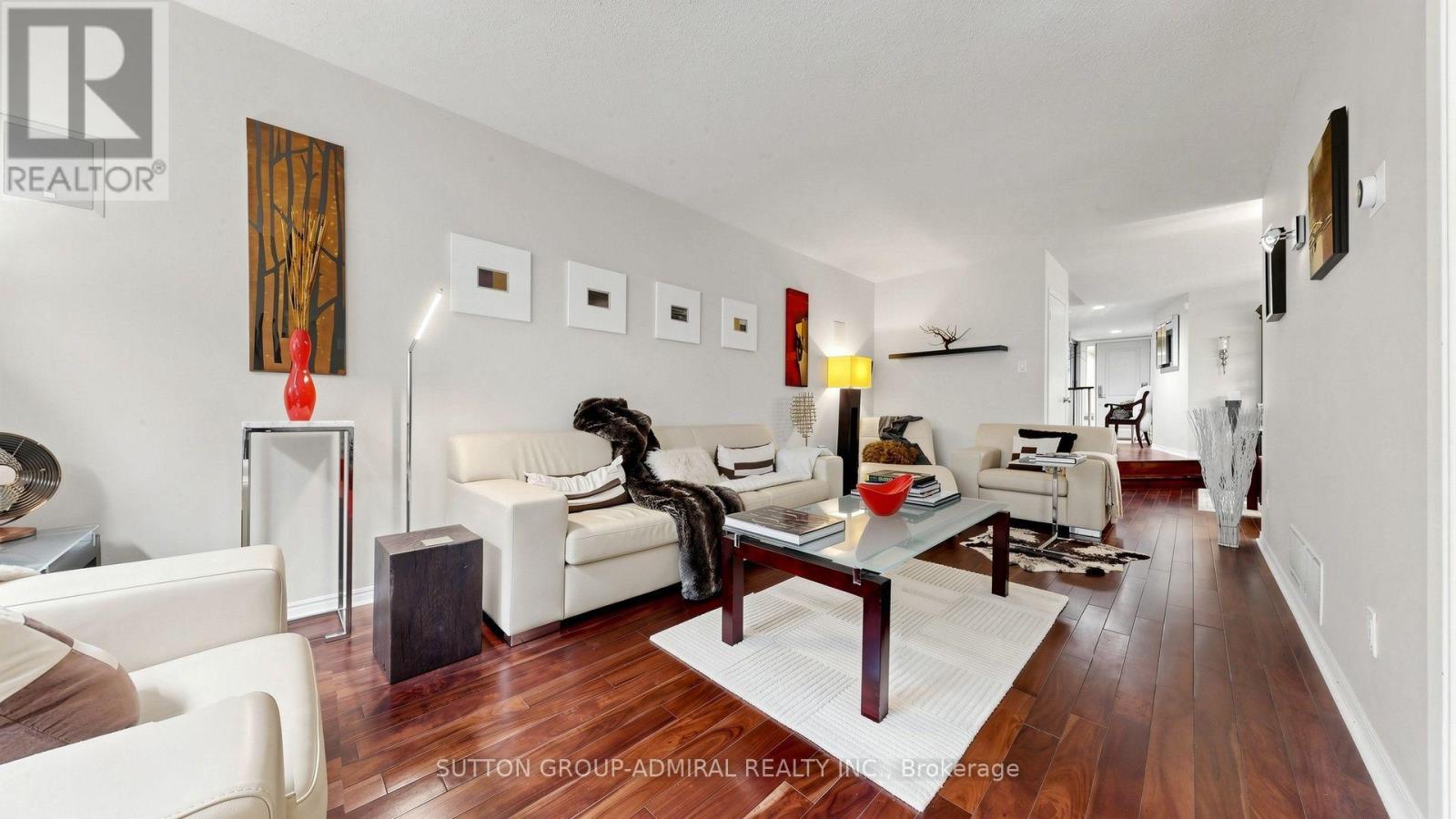 4 Doral Gate Property Photo 9