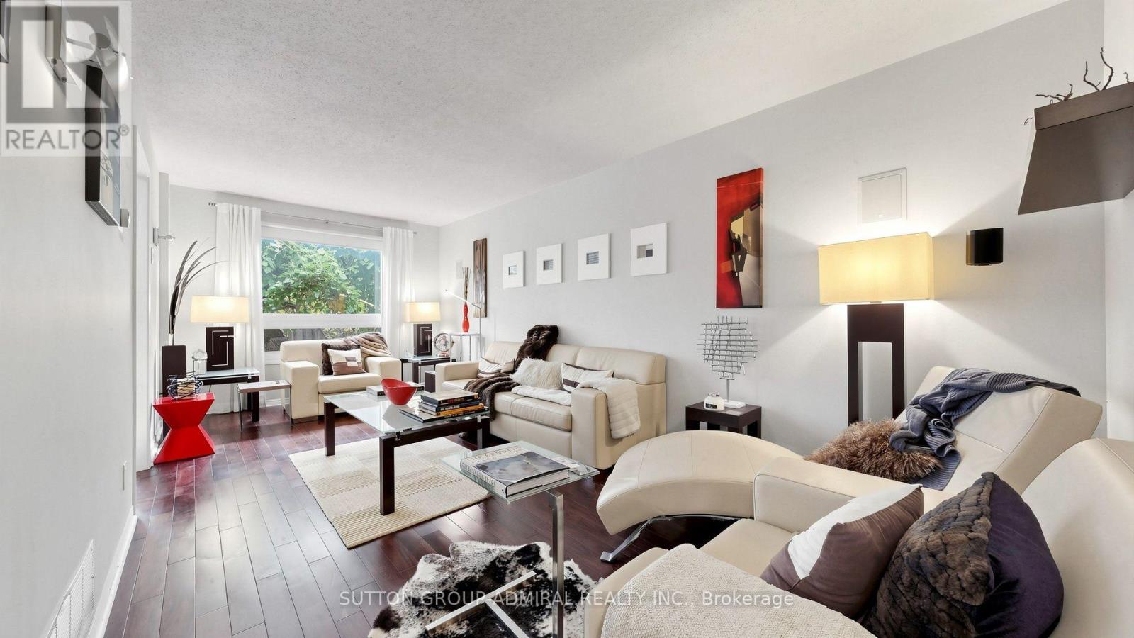 4 Doral Gate Property Photo 12