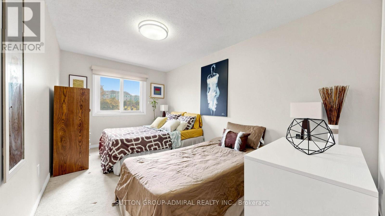 4 Doral Gate Property Photo 32