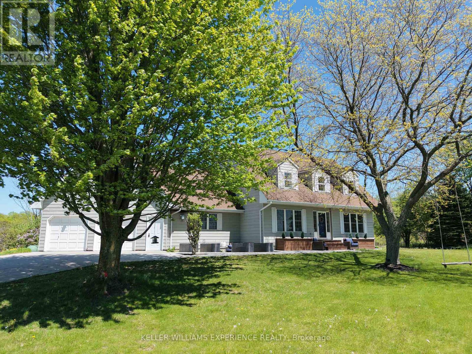 2 Algonquin Heights Court Property Photo 1