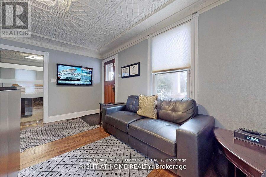 13066 Keele Street Property Photo 9