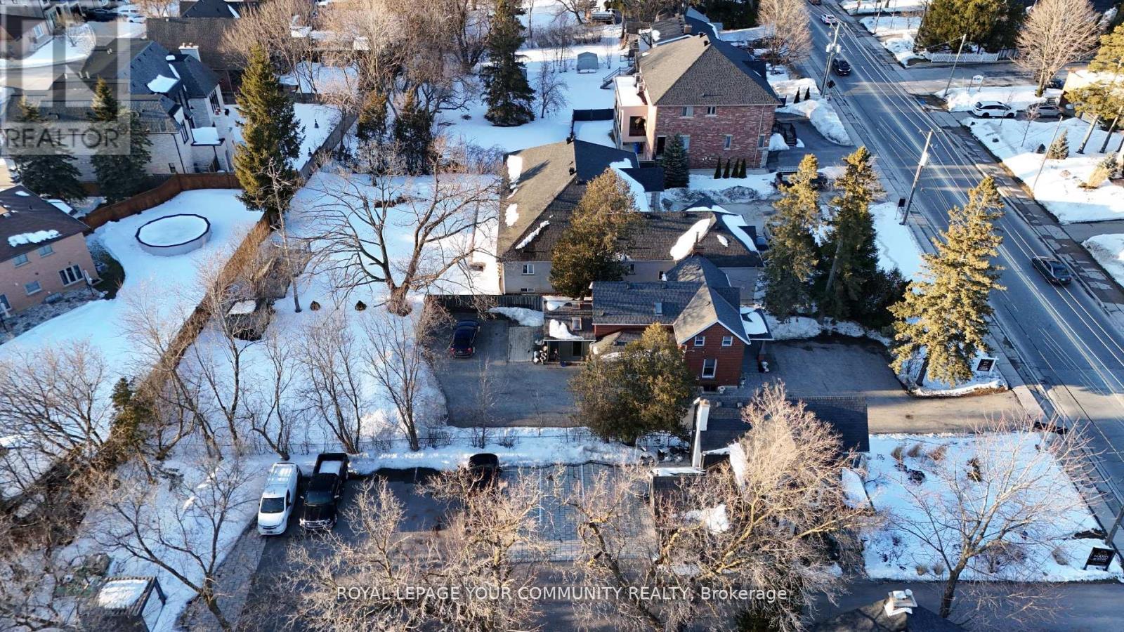 13066 Keele Street Property Photo 35
