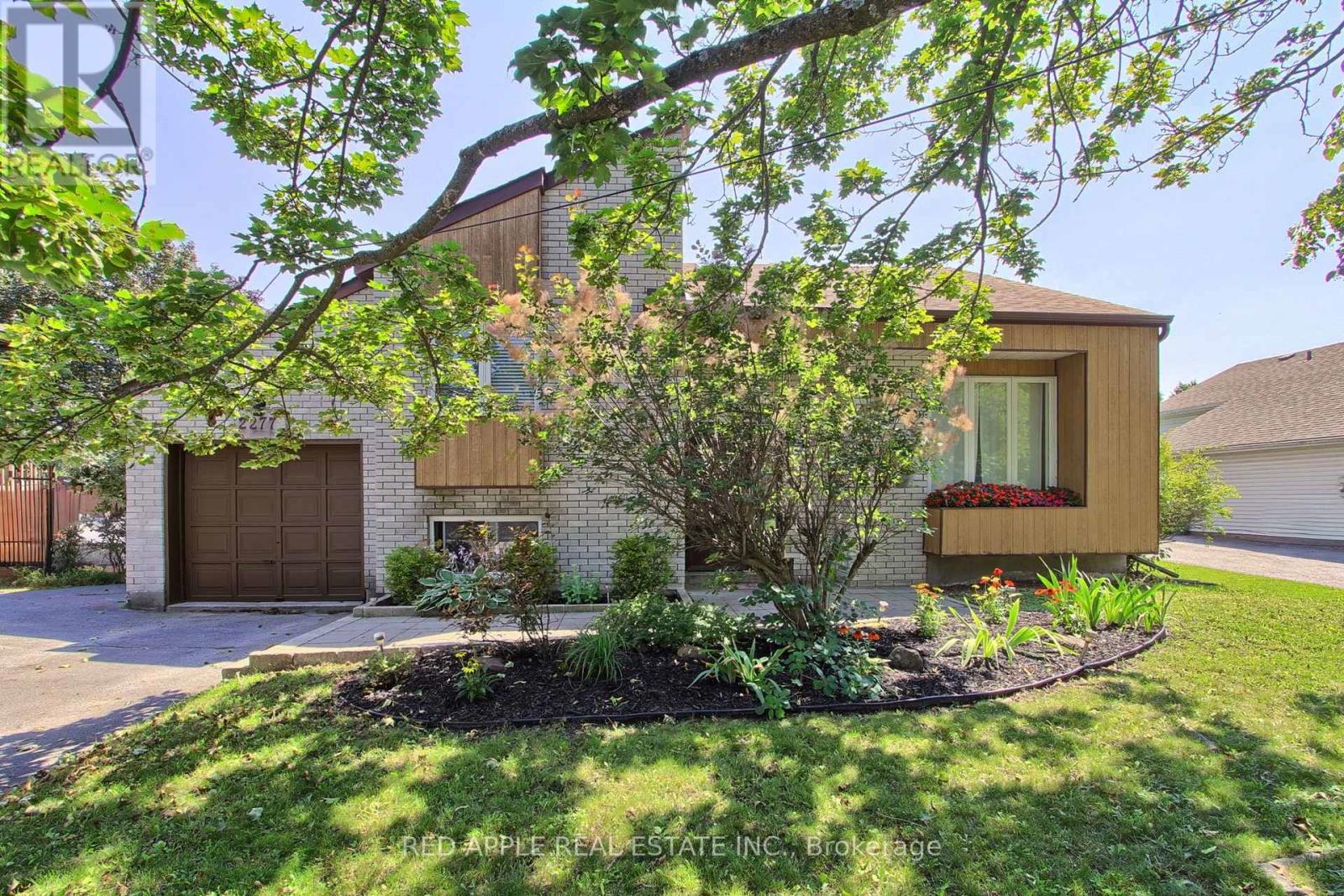 2277 Scythes Street Property Photo 1