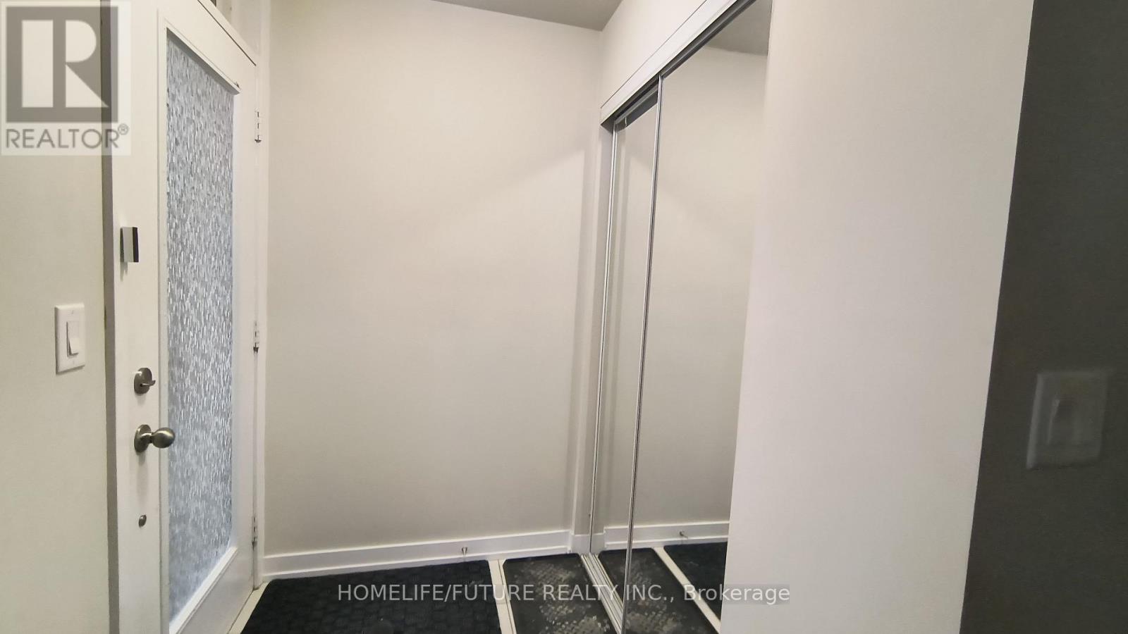 621 - 50 Dunsheath Way Property Photo 2