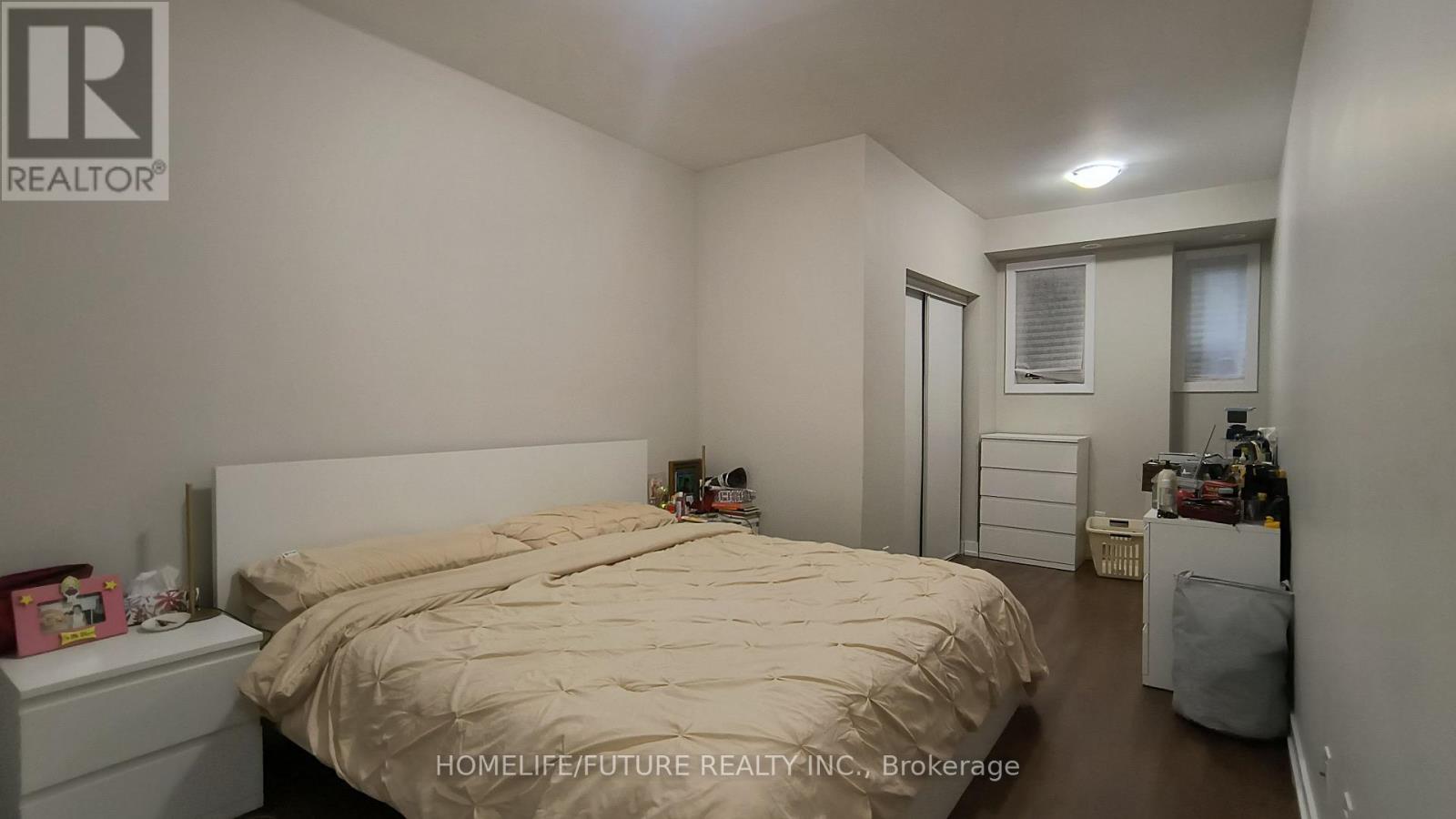 621 - 50 Dunsheath Way Property Photo 7