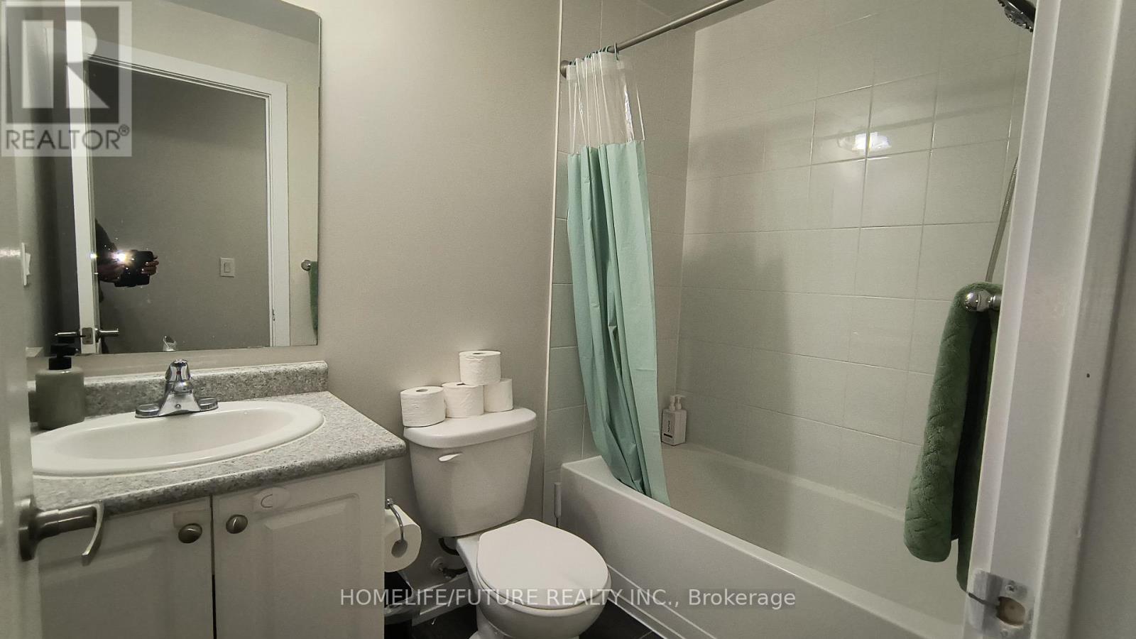 621 - 50 Dunsheath Way Property Photo 12