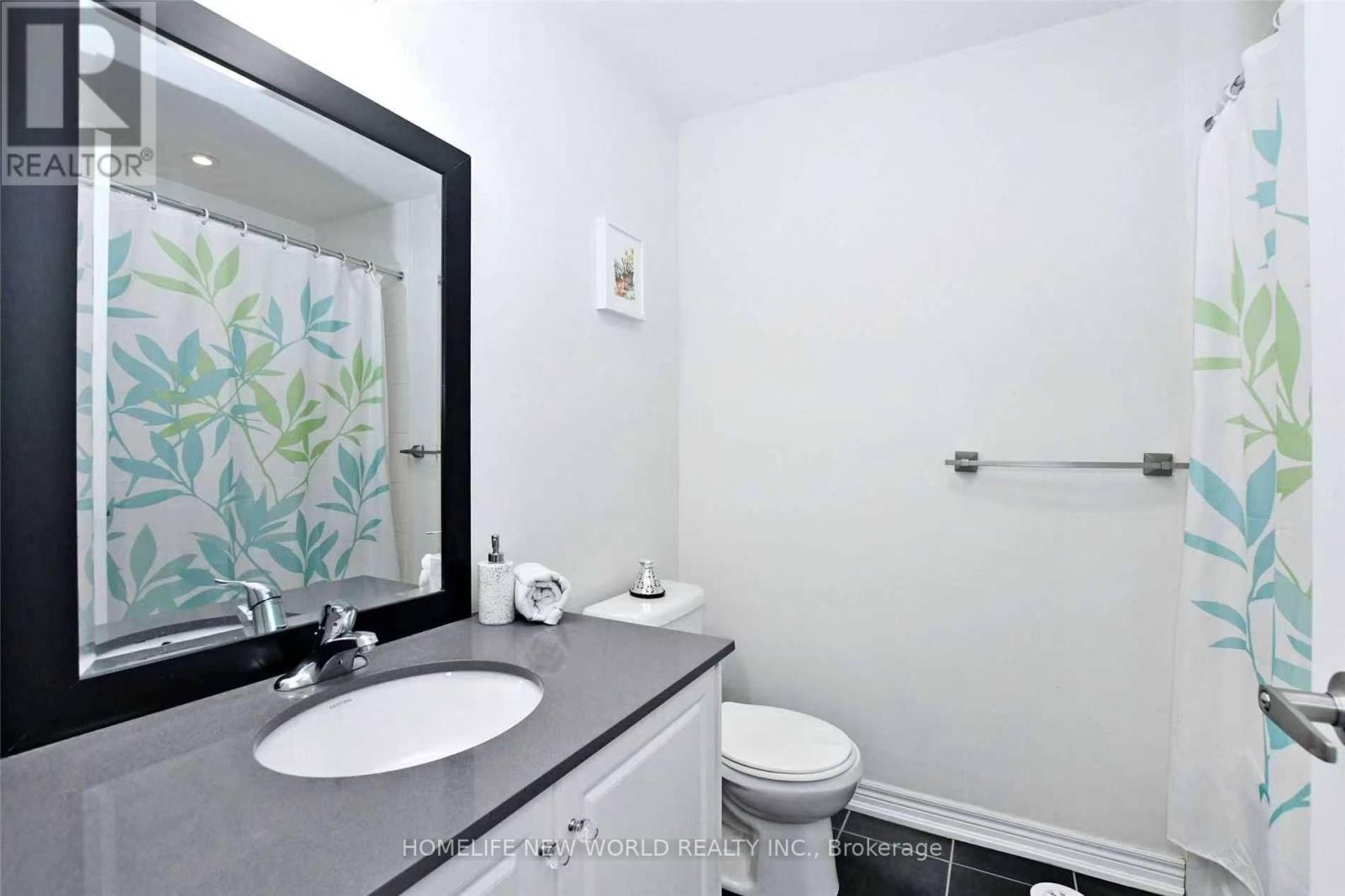 15 - 105 Kayla Crescent Property Photo 7