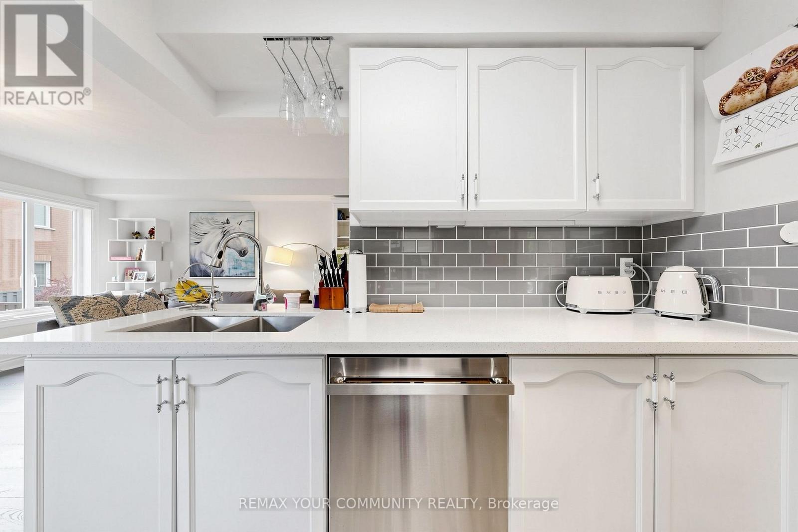 187 Vanguard Road Property Photo 15