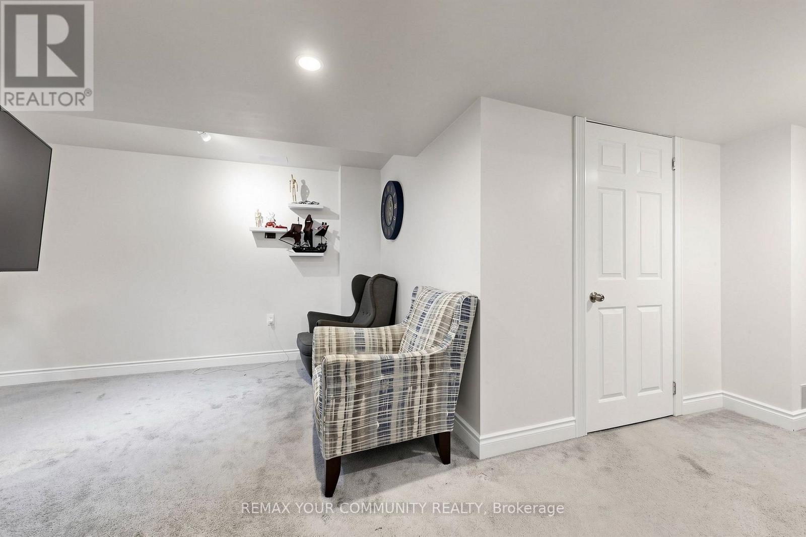 187 Vanguard Road Property Photo 40
