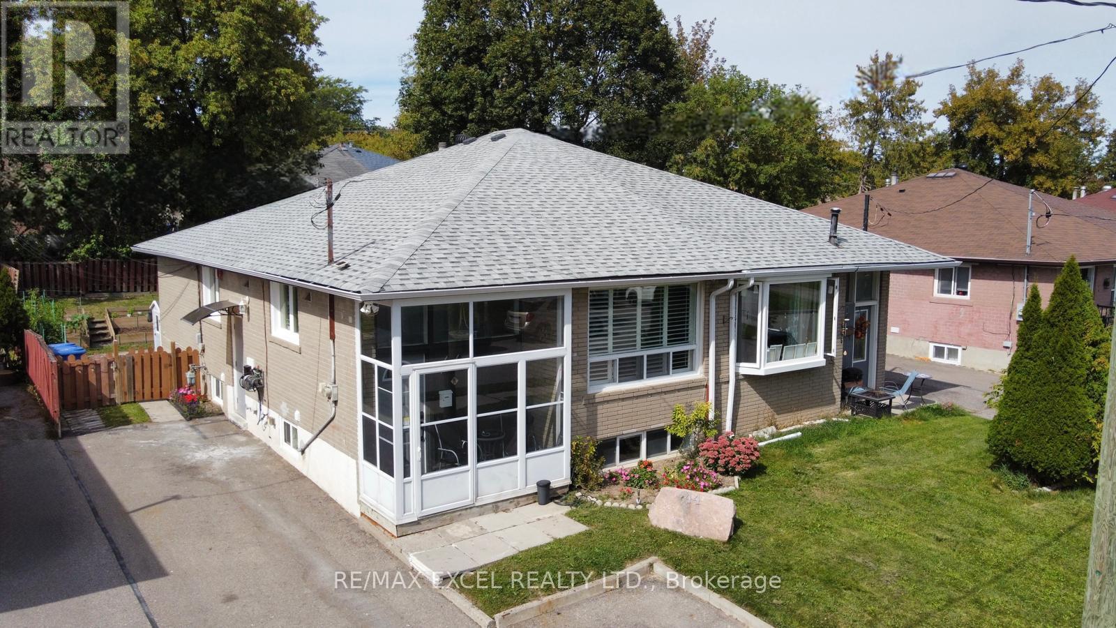 44 Lindsay Avenue Property Photo 1