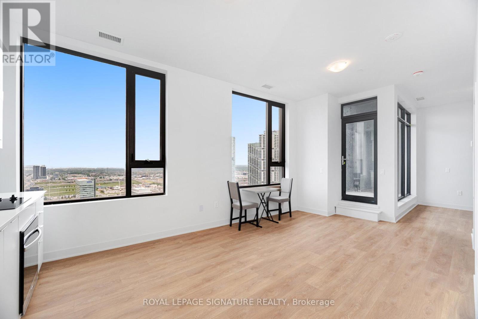 3304 - 2920 Highway 7 Road Property Photo 10