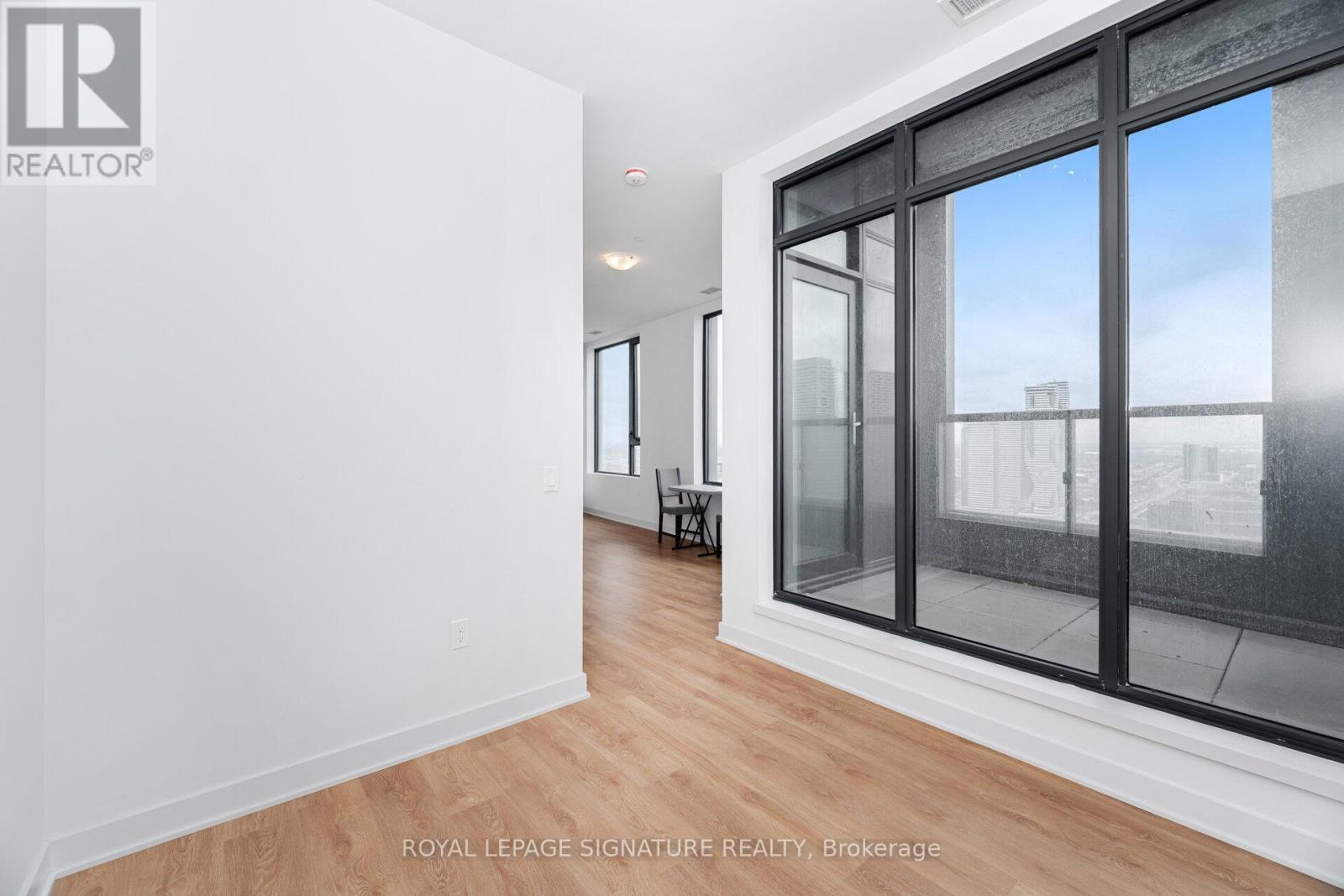 3304 - 2920 Highway 7 Road Property Photo 16