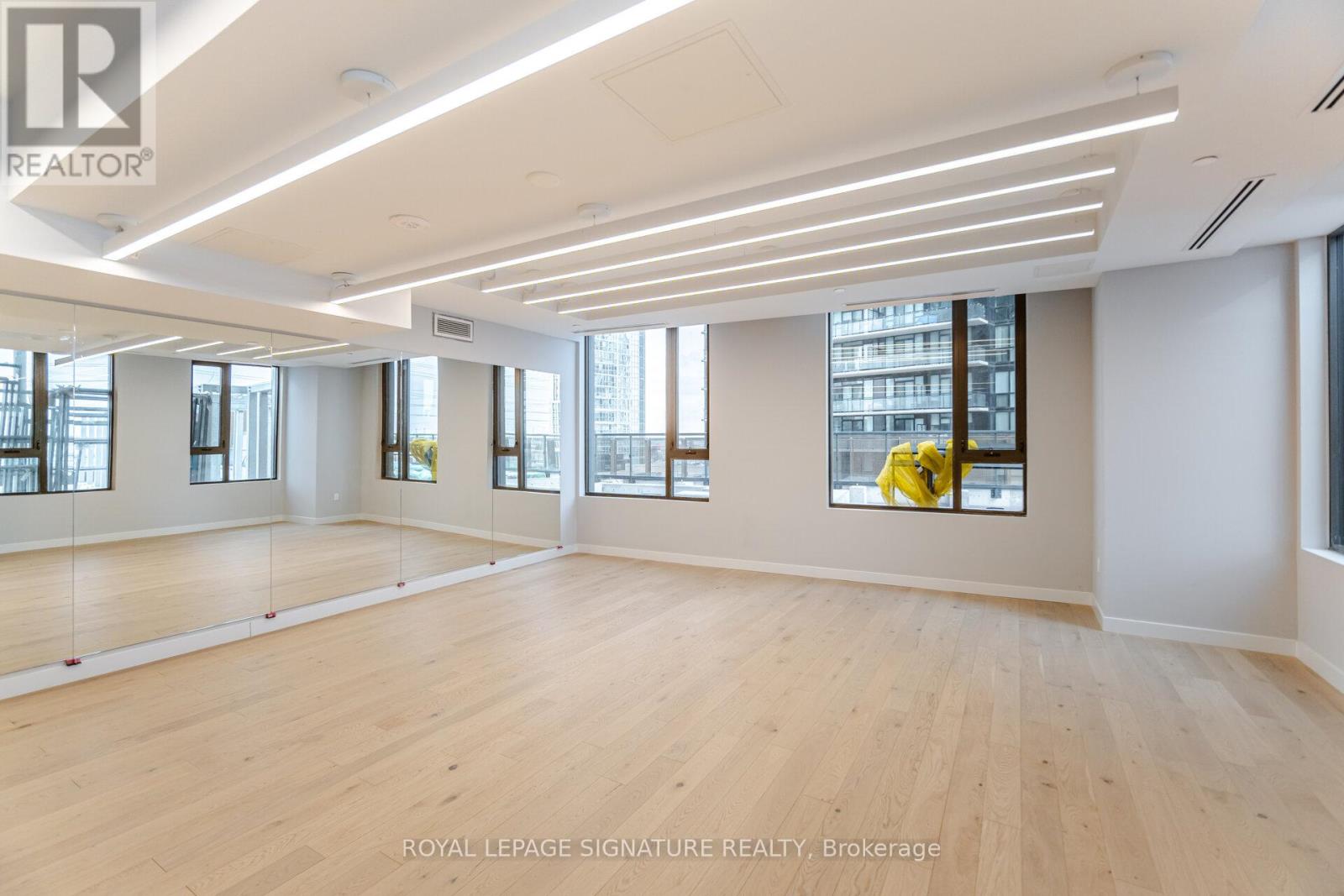 3304 - 2920 Highway 7 Road Property Photo 24