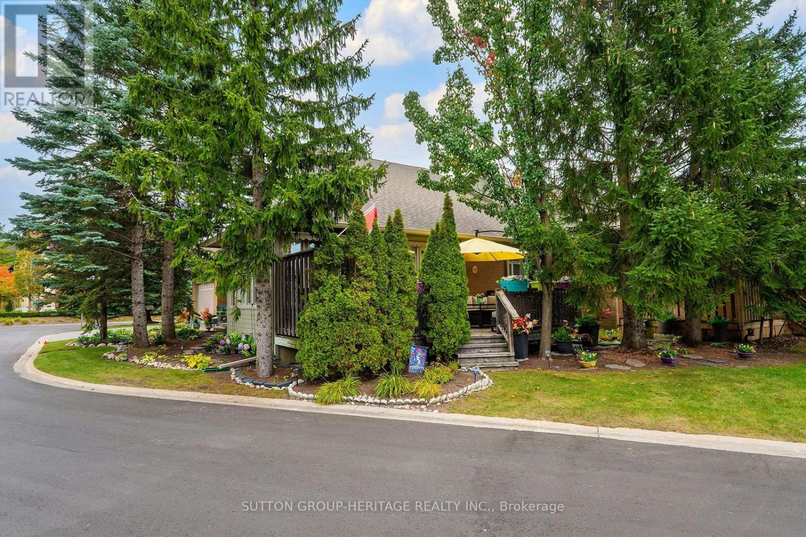 38 Augusta Drive Way Property Photo 44