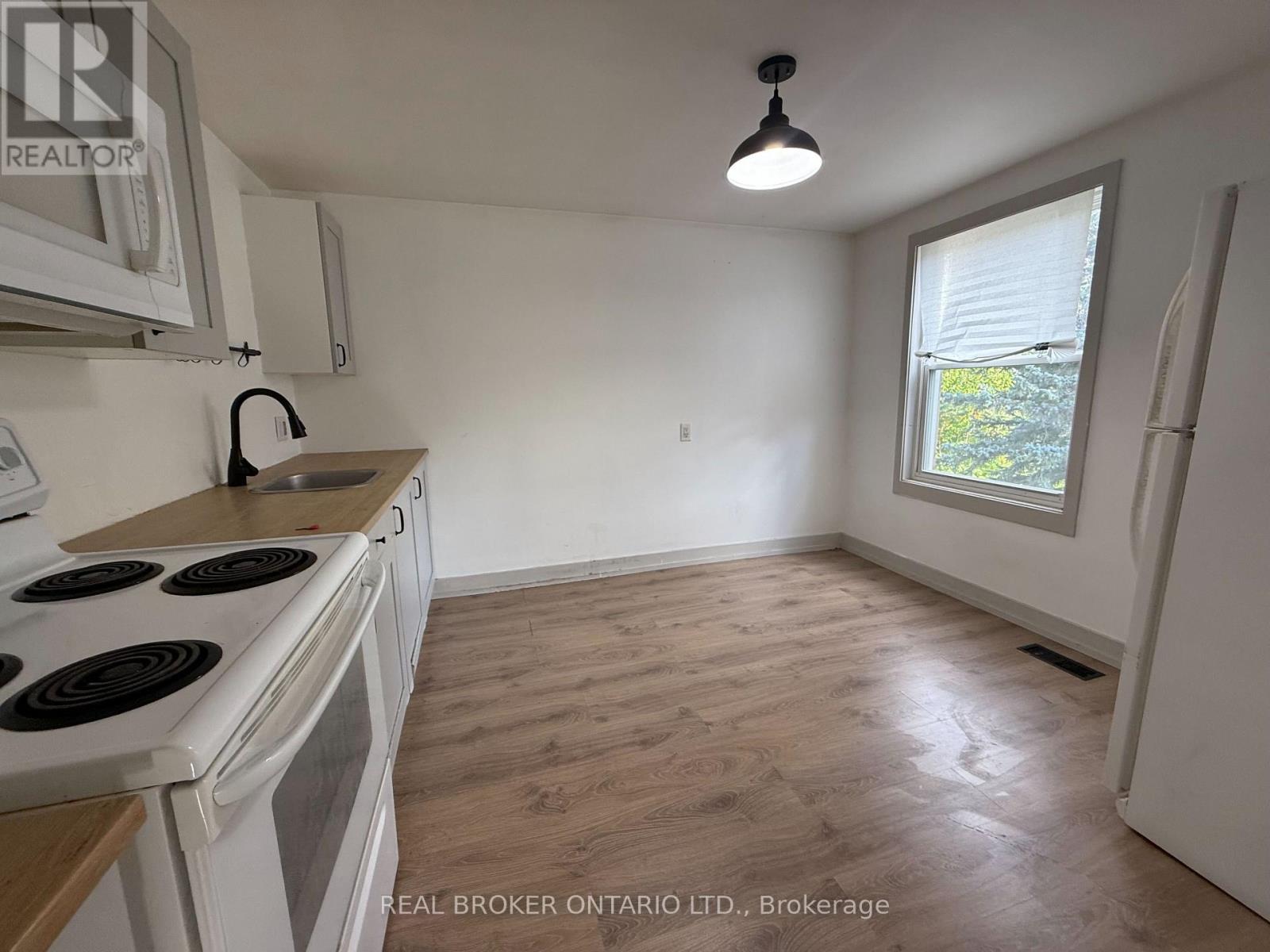 Upper - 23 Second Street Property Photo 3