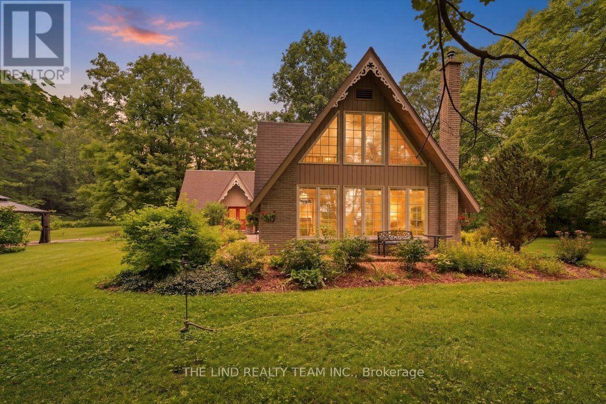 100 Bridle Path Property Photo 1