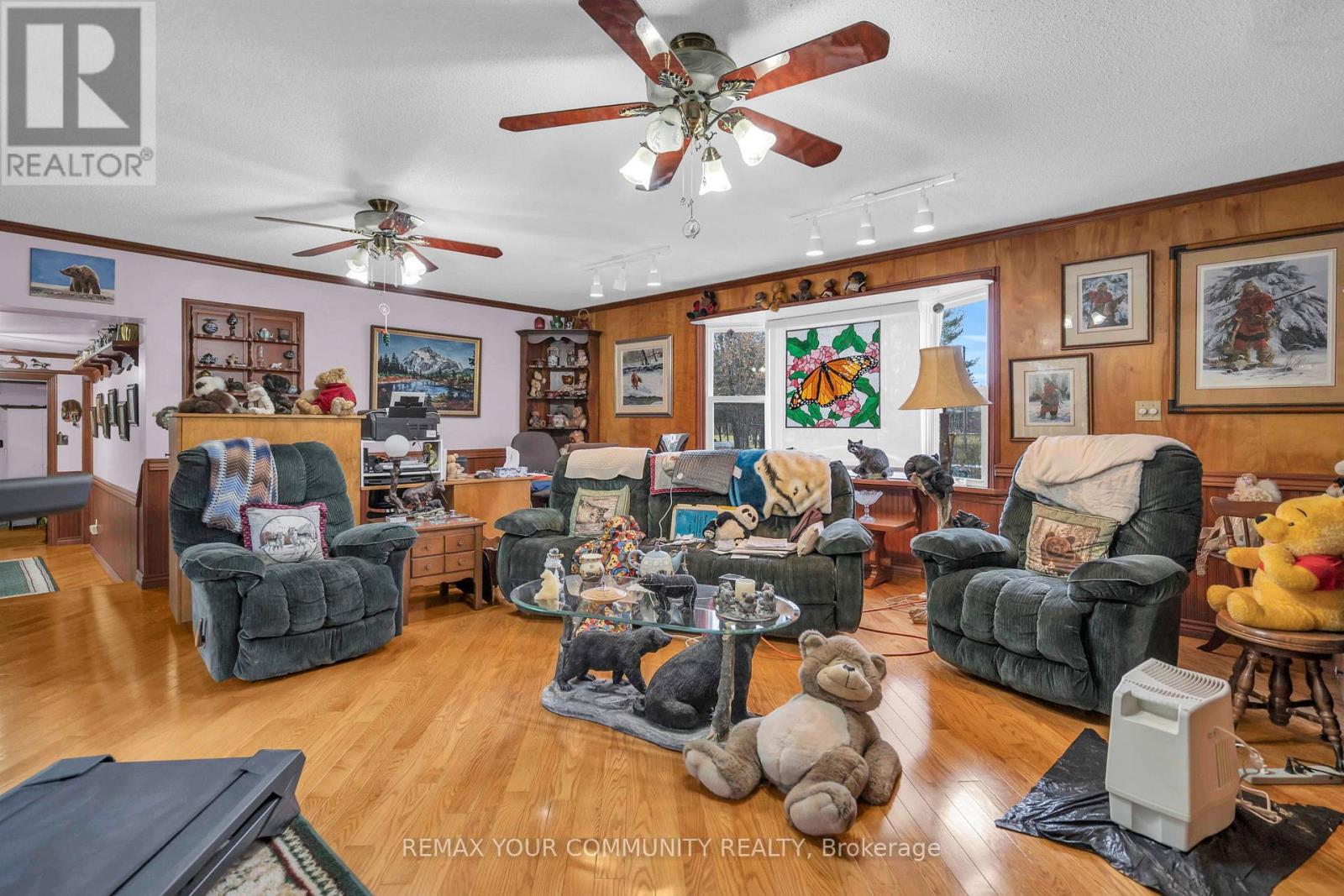 700 Catering Road S Property Photo 7