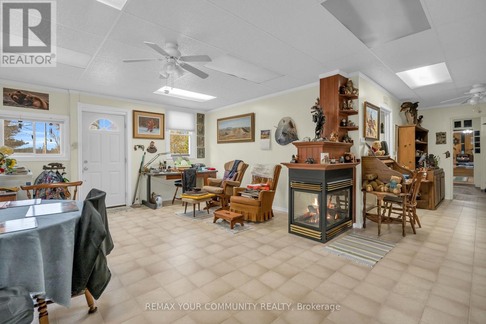 700 Catering Road S Property Photo 10