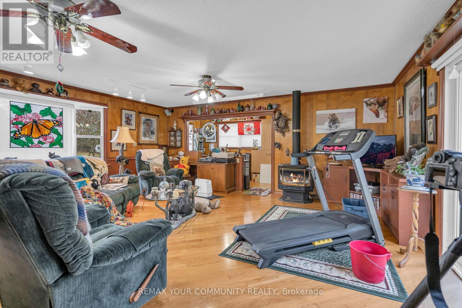 700 Catering Road S Property Photo 29