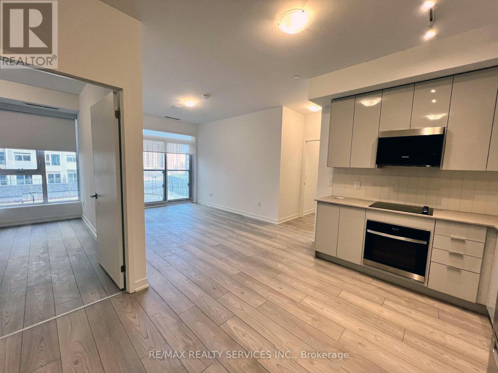 426 - 10 Abeja Street Property Photo 1