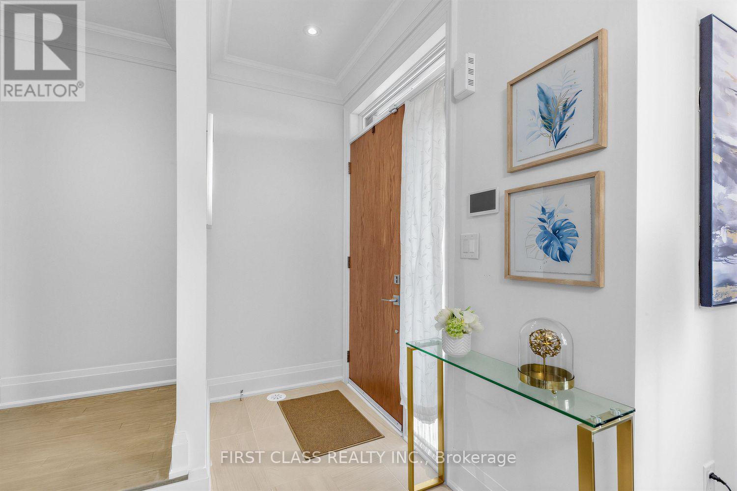 108 South Park Road Property Photo 4