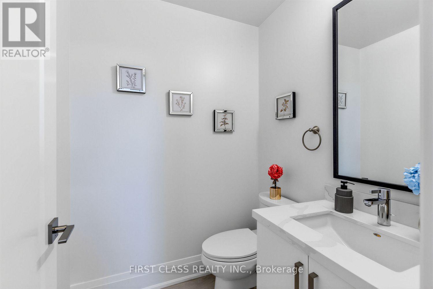 108 South Park Road Property Photo 12