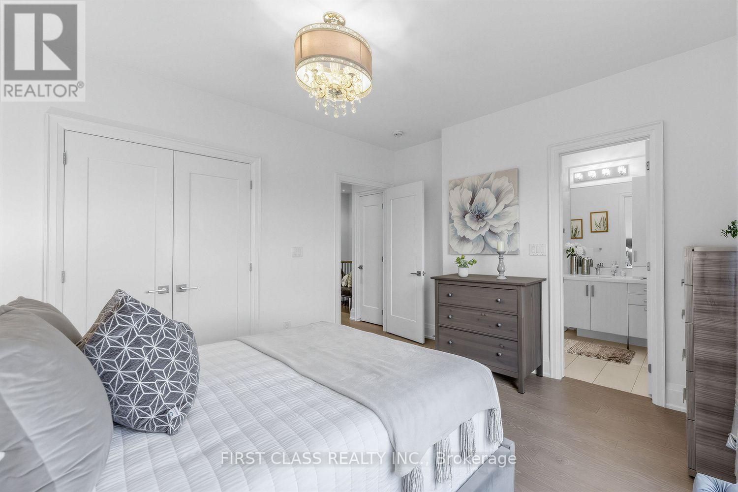 108 South Park Road Property Photo 23