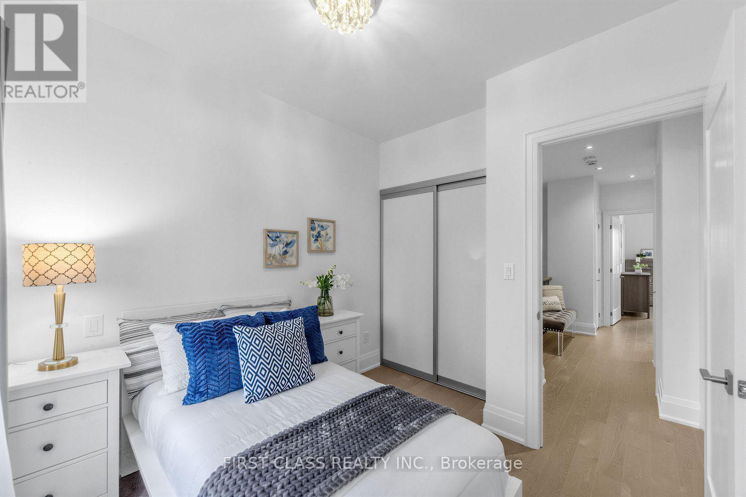 108 South Park Road Property Photo 30
