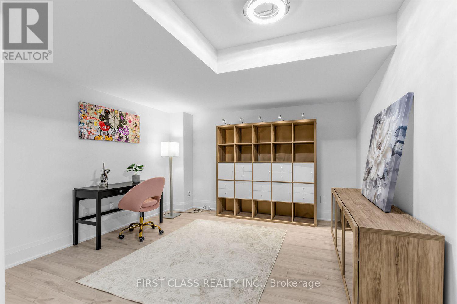 108 South Park Road Property Photo 33
