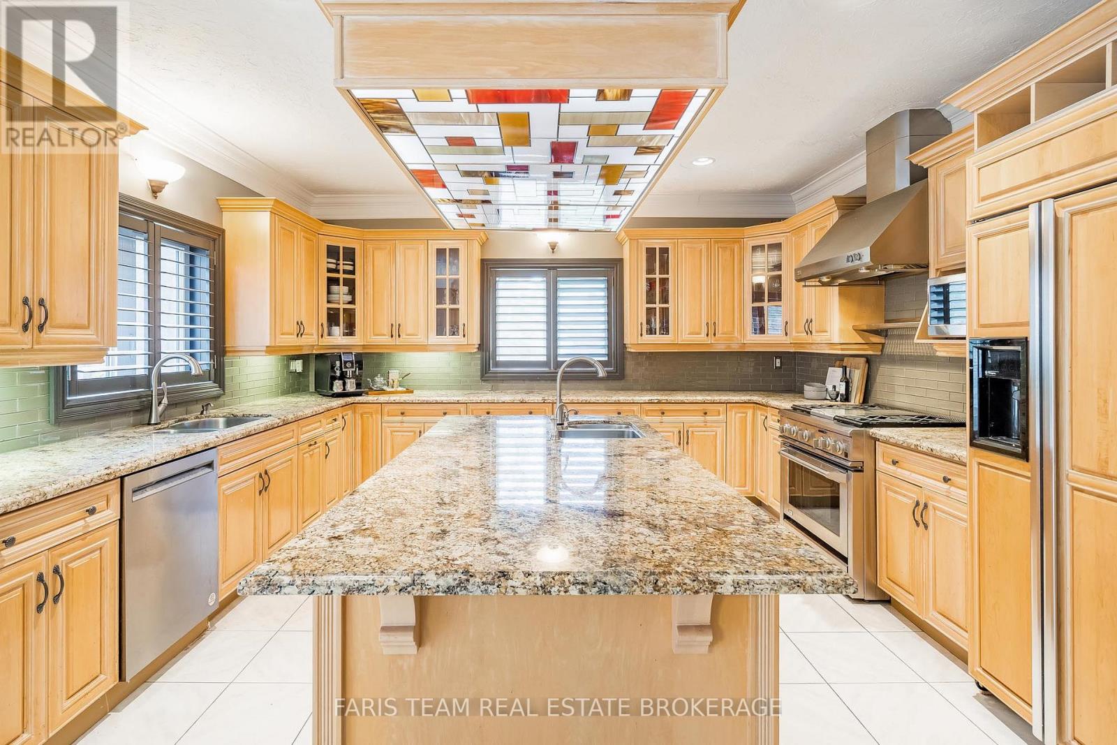 1762 Wilkinson Street Property Photo 8